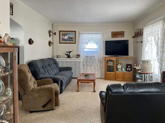 House for sale in Chariton, Iowa