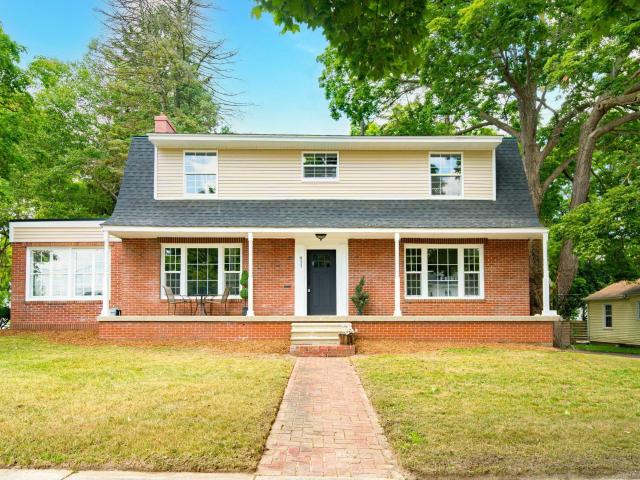 House for sale in Lapeer, Lapeer County