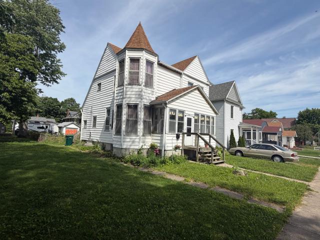 House for sale in Clinton, Illinois