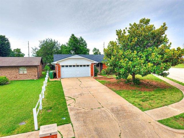 House for sale in Yukon, Oklahoma
