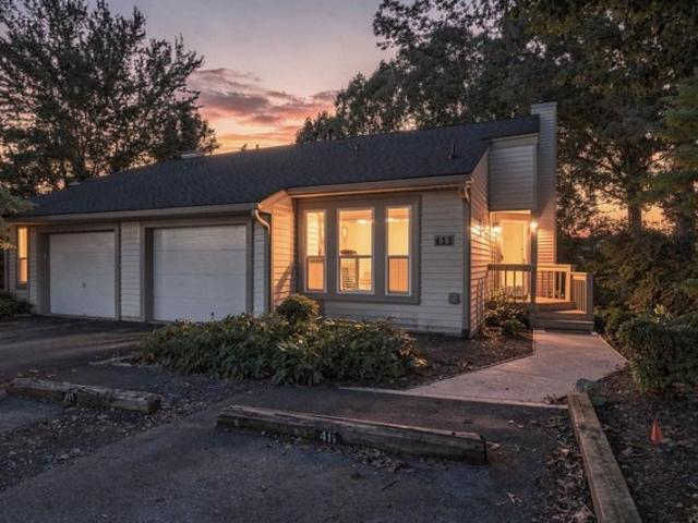 Townhouse for sale in Virginia