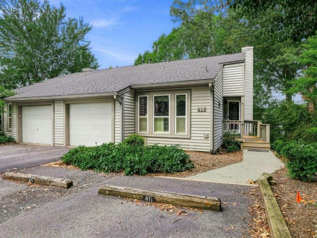 Townhouse for sale in Virginia