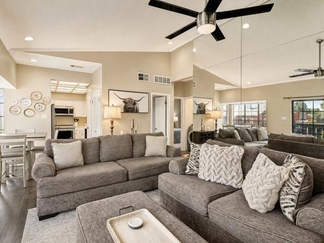Condo for sale in Arlington, Texas