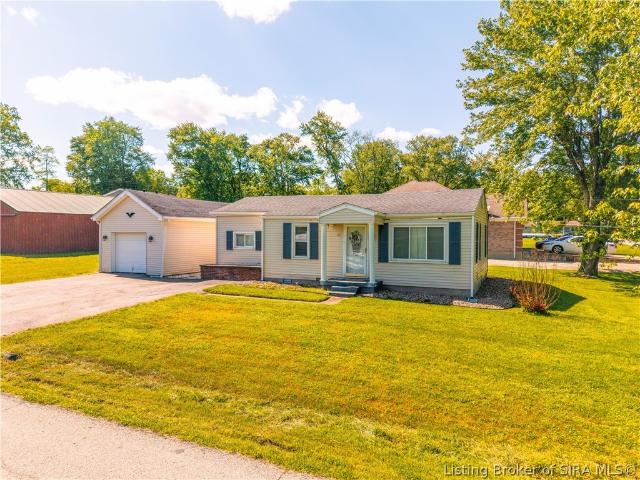 House for sale in Henryville, Indiana