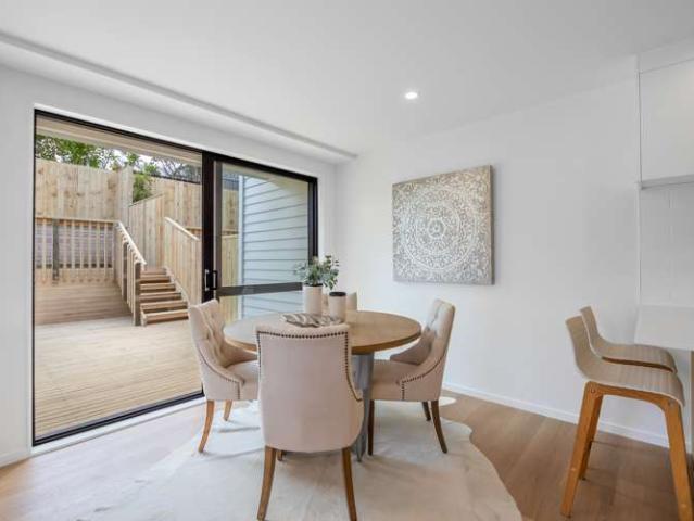 House for sale in Paremoremo