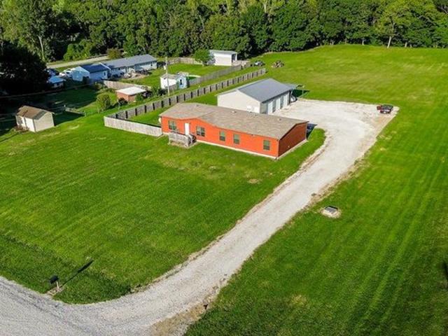 House for sale in Mound City, Linn County