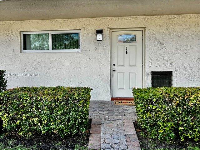 Condo for sale in Pembroke Pines, Florida