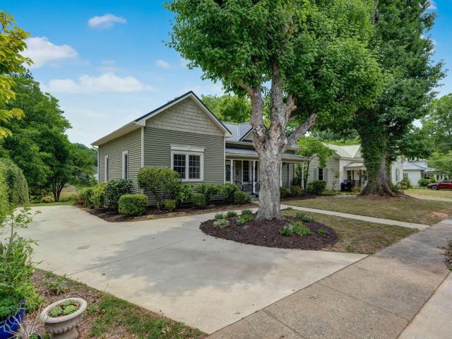 House for sale in Alamance, North Carolina