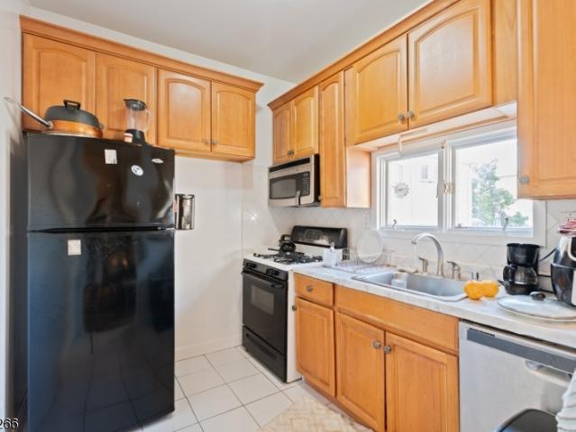 House for sale in Fairview, New Jersey