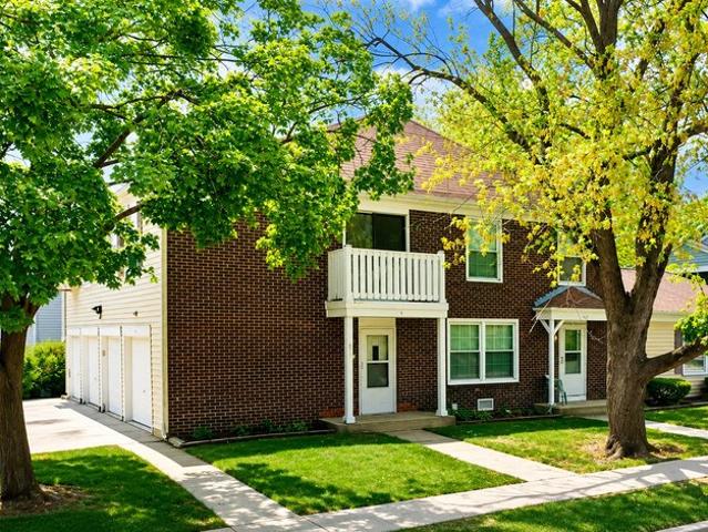 Condo for sale in Glendale Heights, Illinois
