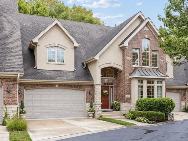 Townhouse for sale in Hinsdale, Illinois