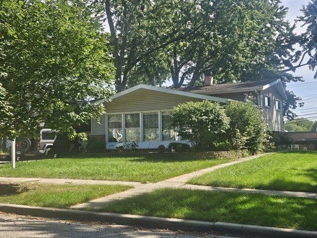 House for sale in Dundee, Illinois