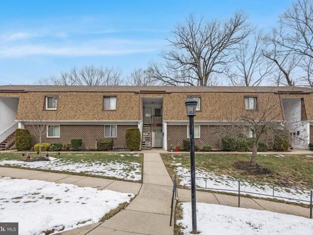 Condo for sale in Maple Shade, New Jersey