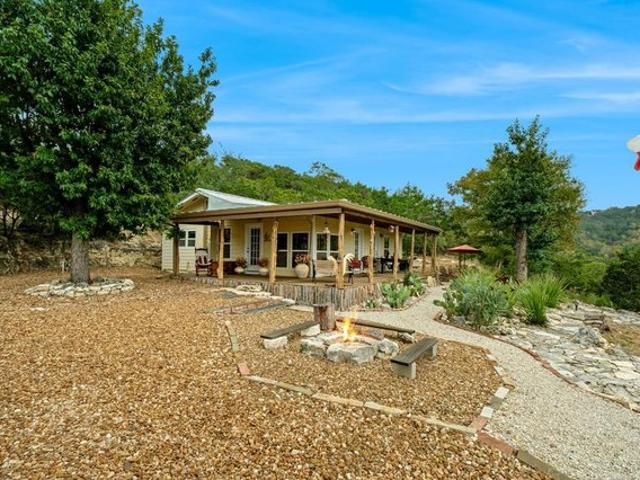 Farm for sale in Pipe Creek, Texas