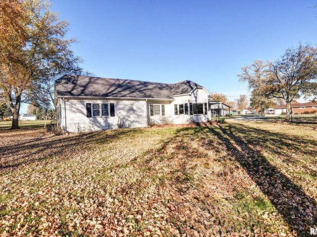 House for sale in Harvel, Illinois