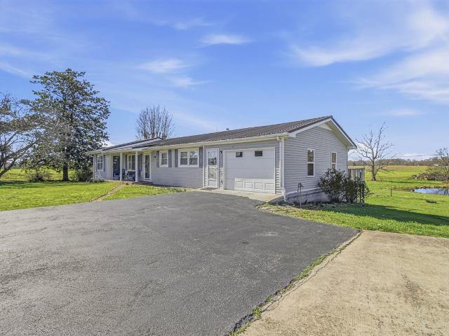 House for sale in Horse Cave, Kentucky