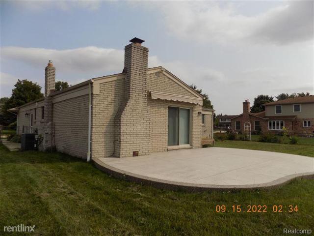 House for sale in Sterling Heights, Macomb County