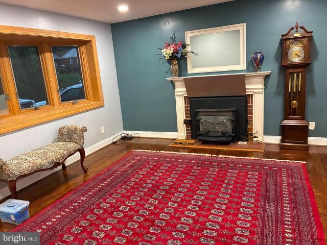 House for sale in Green Acres, Fairfax