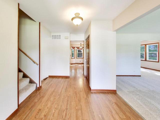 House for sale in Hoffman Estates, Illinois