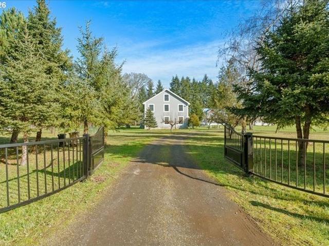 House for sale in Oregonia