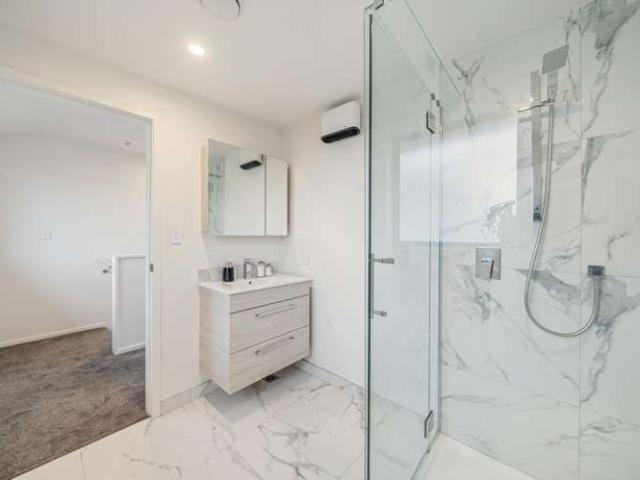 Townhouse for sale in Days Bay, Wellington