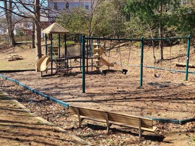 Townhouse for sale in Burtonsville, Maryland