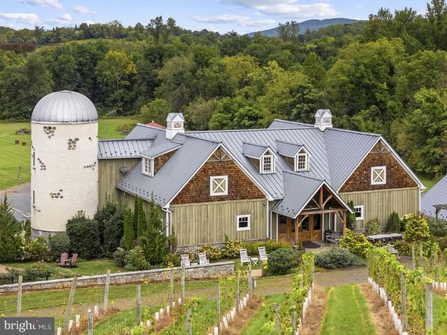 Farm for sale in Taylorstown, Lovettsville