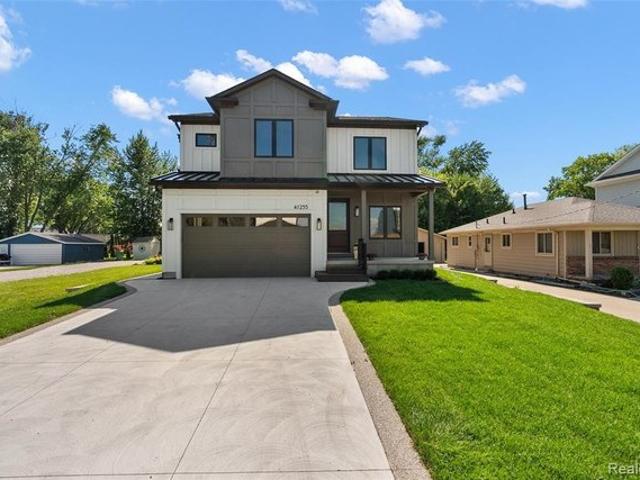 House for sale in Harrison Township, Michigan
