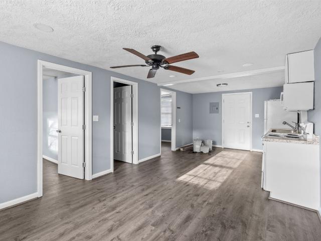 Property for rent in Bacliff, Texas
