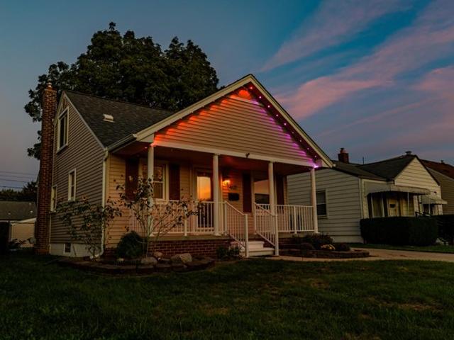 House for sale in Avondale, Wayne