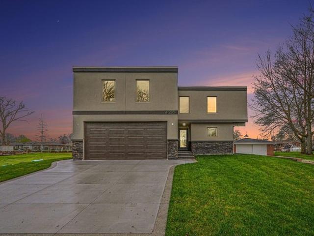 House for sale in Harrison Township, Michigan