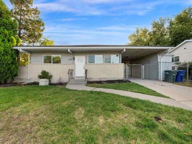 House for sale in West Valley City, Utah