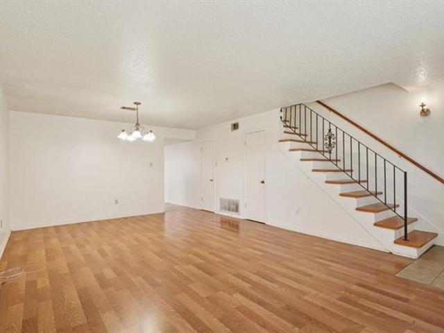 Condo for sale in Kenner, Louisiana