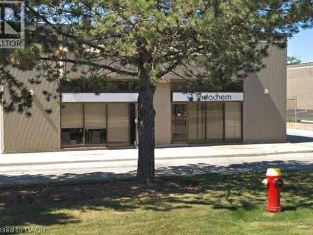 Commercial for rent in Burlington, Ontario