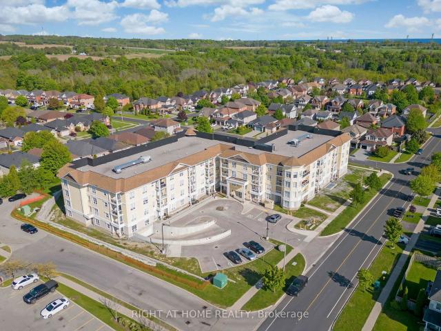 Condo for sale in Toronto, Golden Horseshoe