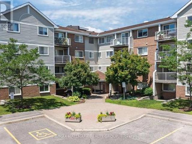 Condo for sale in Rideau-Rockcliffe, Ottawa