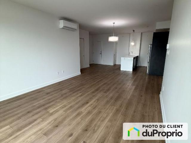 Apartment for rent in Chomedey, Laval (région administrative)