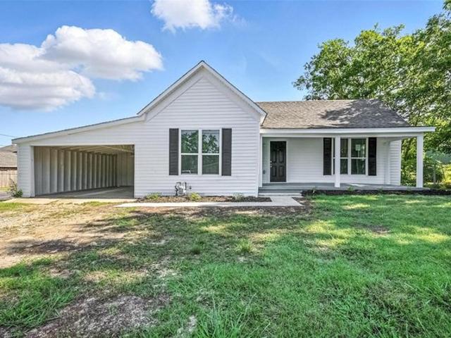 House for sale in Whitesboro, Texas