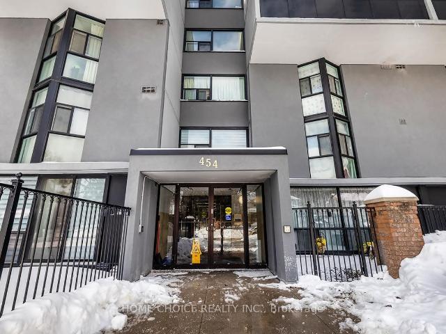 Condo for sale in Central, Oshawa