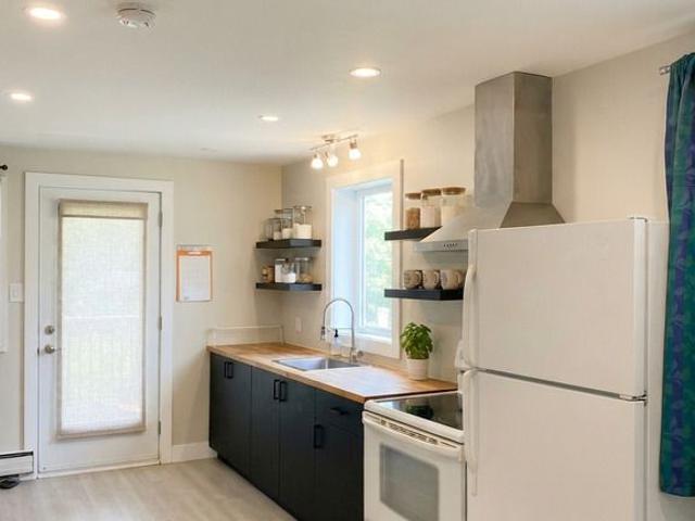 Apartment for rent in Sainte-Anne-des-Monts, Gaspésie–Îles-de-la-Madeleine