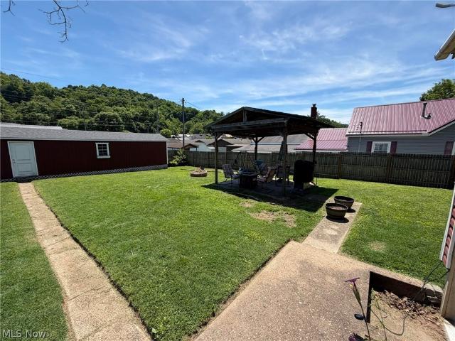 House for sale in Saint Marys, West Virginia