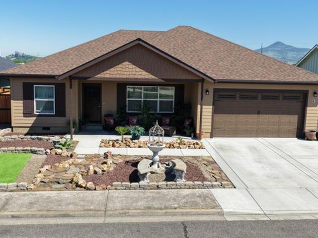 House for sale in Oregonia