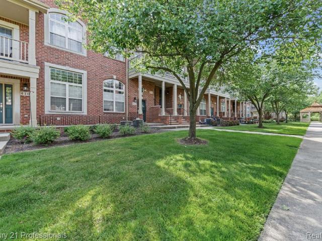 Condo for sale in Walled Lake, Michigan