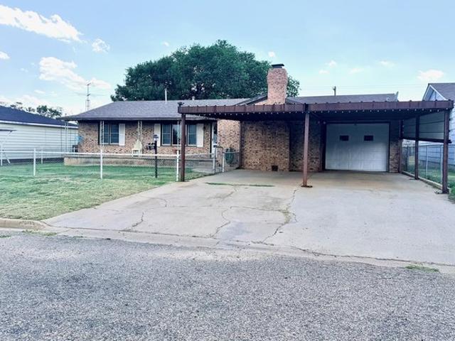 House for sale in Stinnett, Texas