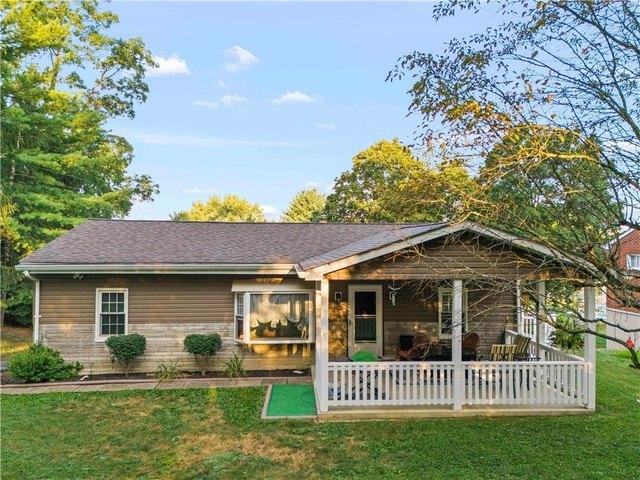 House for sale in Canonsburg, Pennsylvania