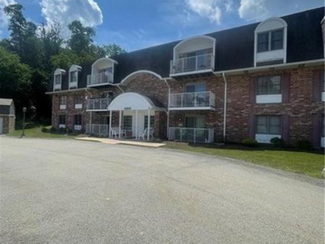 Condo for sale in Washington, Pennsylvania