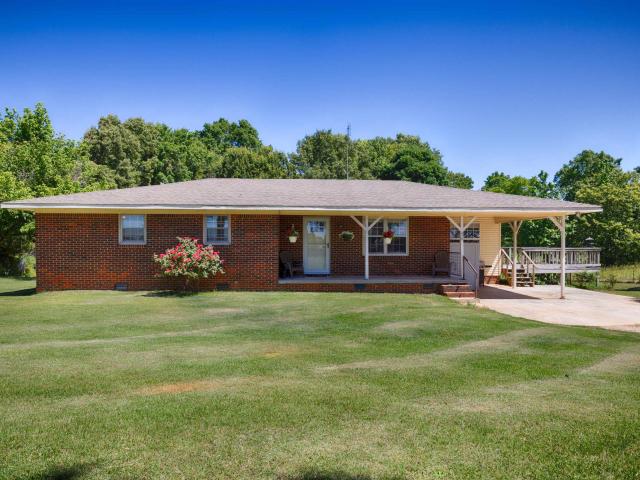 House for sale in Rogersville, Alabama