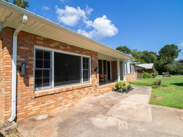 House for sale in Weaver, Alabama
