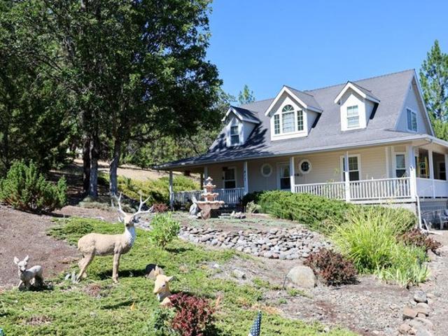 House for sale in Oregonia