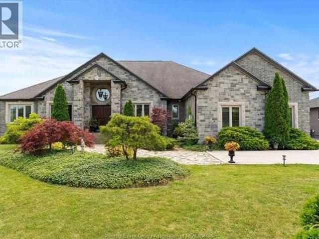 House for sale in Lakeshore, Ontario